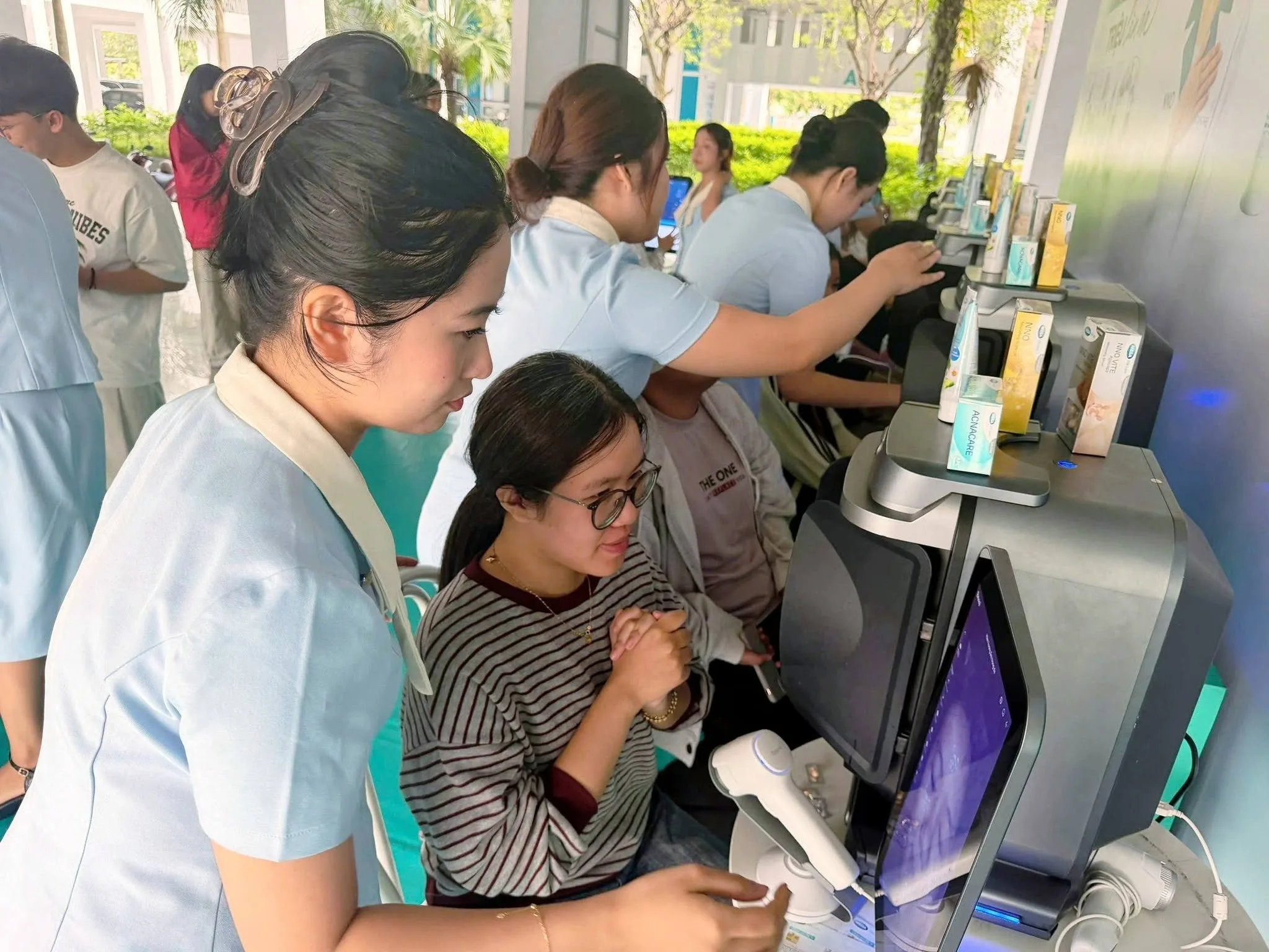 ĐH Y dược Đà Nẵng và Unitour "Triệu vẻ đẹp, triệu làn da" - Day nào cũng yêu 1